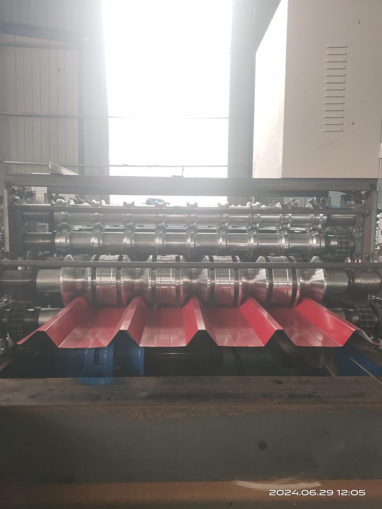 726-type color steel tile press machine